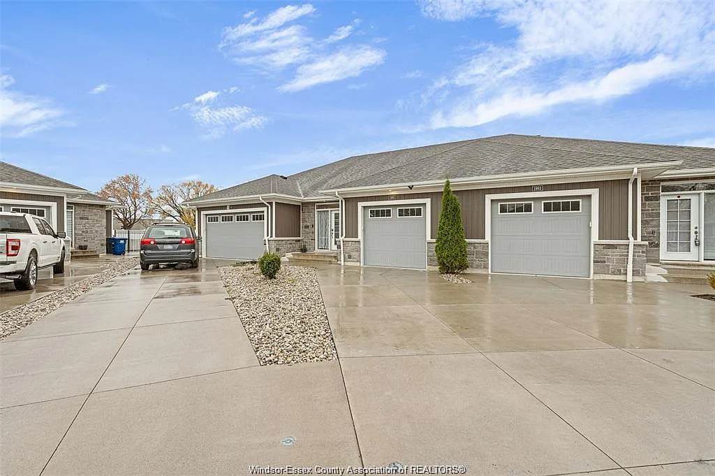 1985 Ethan Ct photo 1