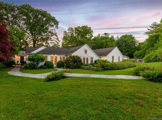 90 Mill Hill Ln, Southport, CT 06890