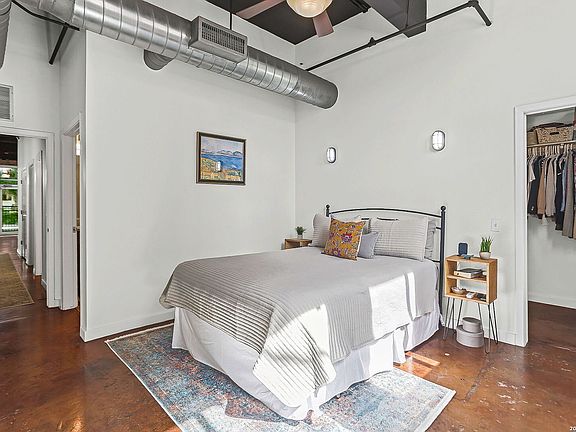 5th image of 1339 S FLORES ST #106
