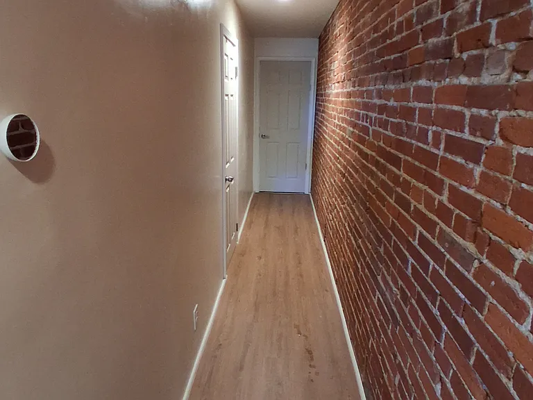 1086 S Newstead Ave #2 — Photo 14