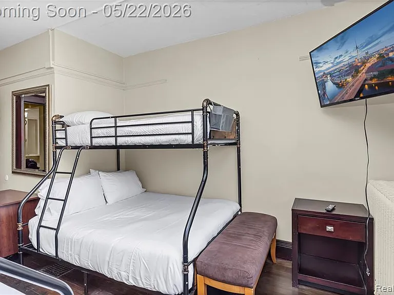 211 N Main St #2 — Photo 23