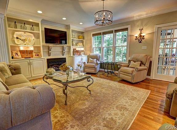 3rd image of 10858 Millington Ln