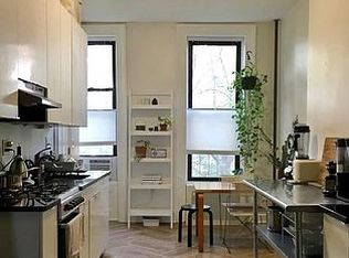 89 Greenpoint Ave APT 2B, Brooklyn, NY 11222