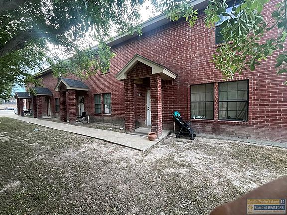 2nd image of 746 Sonesta Dr #A-b
