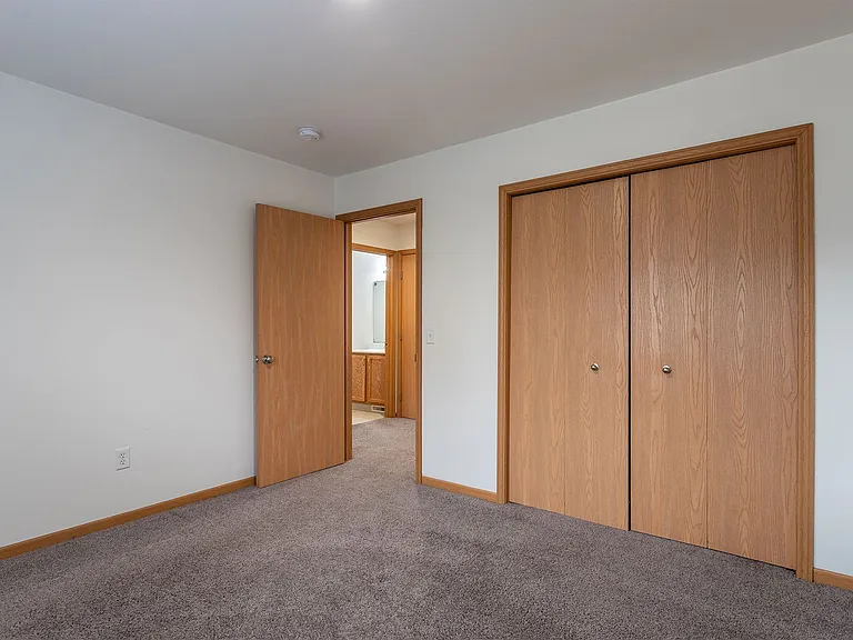 Pinefield Condominiums — Photo 14