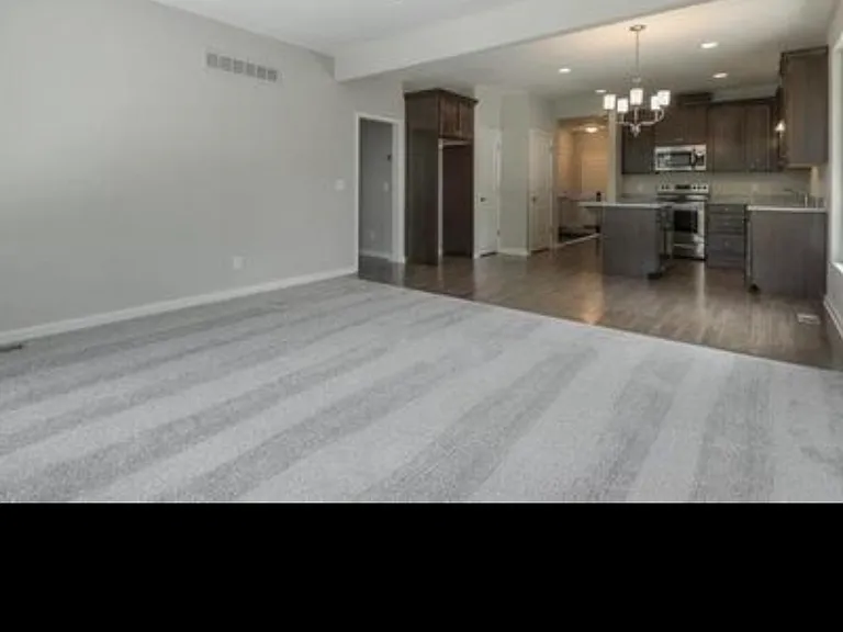 12908 W 93rd St — Photo 11