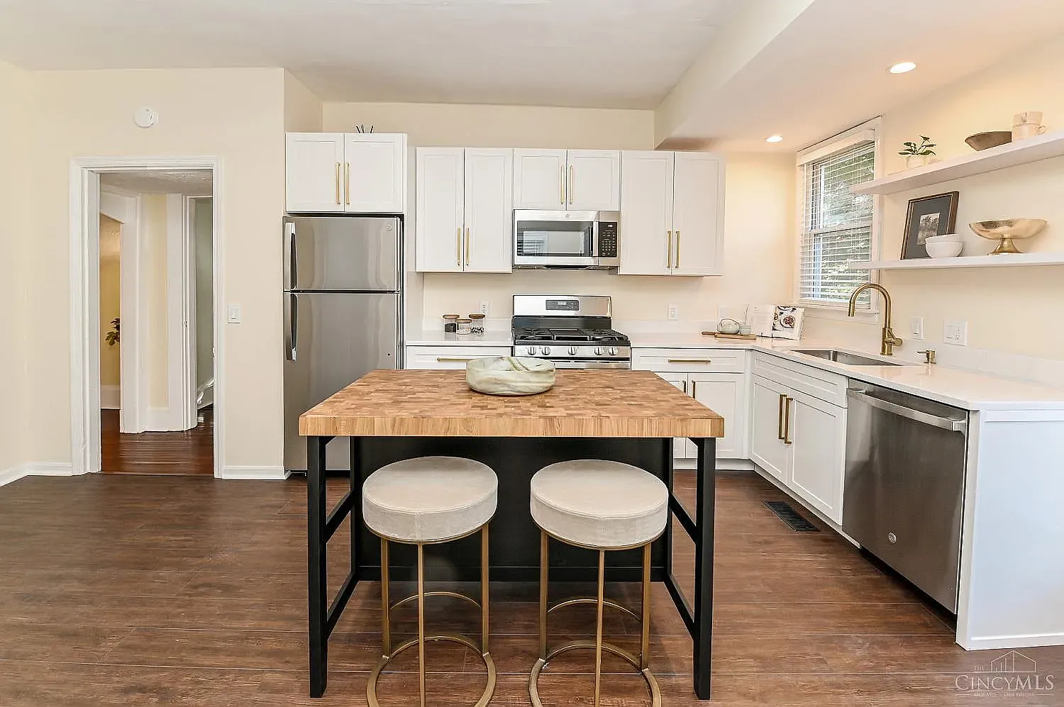 3 bed, 1.5 bath, 1788 sqft, $2,750 — Photo 4