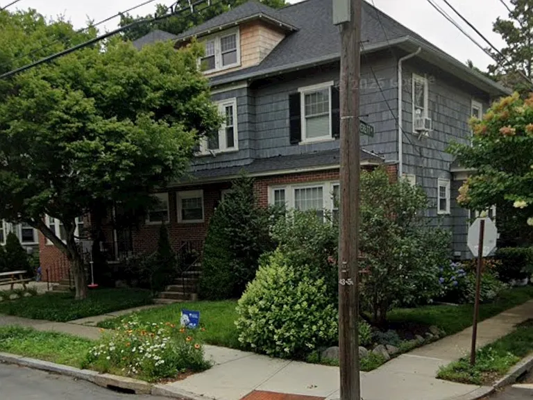183 Elmgrove Ave — Photo 1