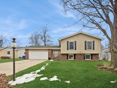 1351 Brentwood Ln, Wheaton, IL, 60189
