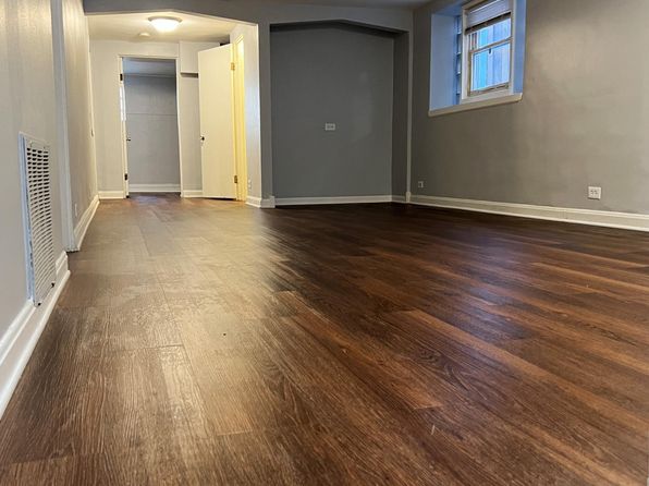 4538 N Christiana Ave #Basement