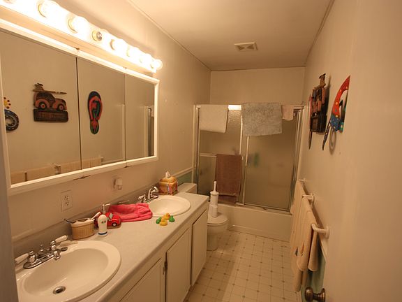 4th image of 10911 W 72nd Ter