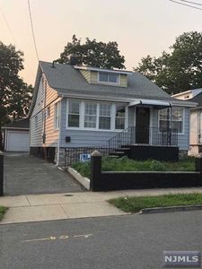 352-354 E 25th St, Paterson, NJ, 07514