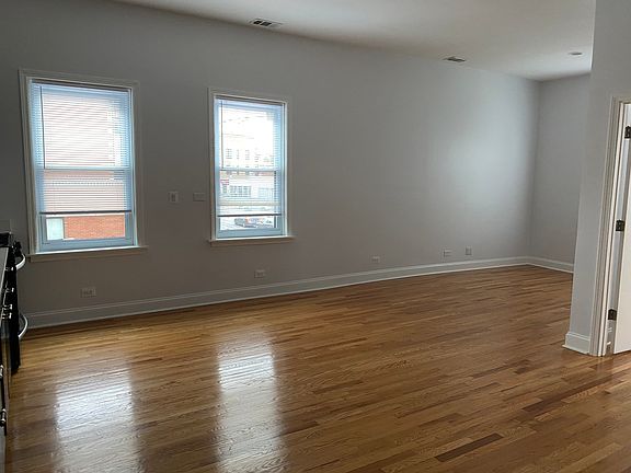 3rd image of 2417 N Clybourn Ave APT 2F