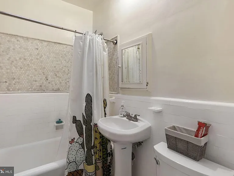 1006 Quebec Pl NW — Photo 11