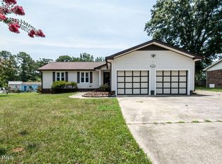 204 Bainbridge Cir, Garner, NC 27529