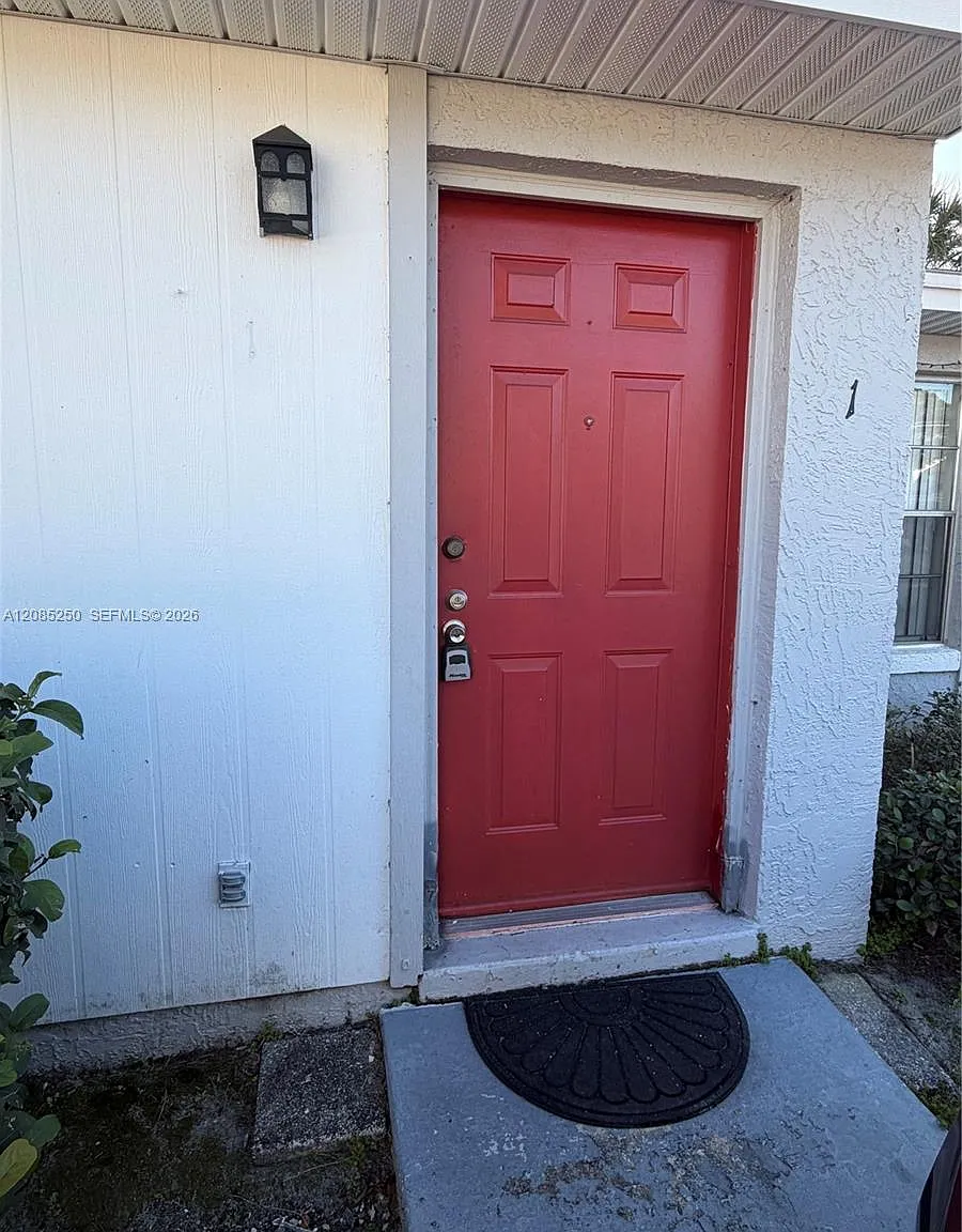 Lake Villas — Photo 1