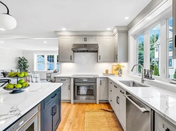 116 Conant St #116, Concord, MA 01742