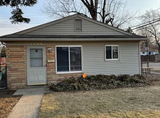 1400 E Jarvis Ave, Hazel Park, MI