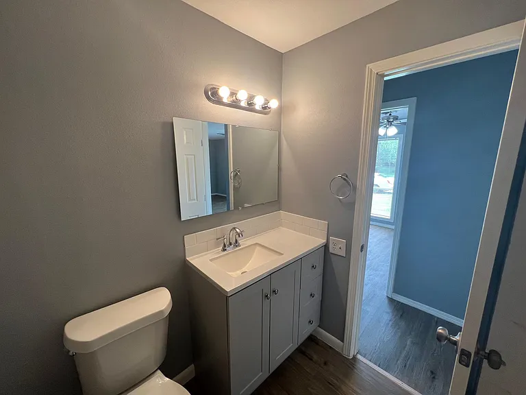 525 E Caney St #B — Photo 24