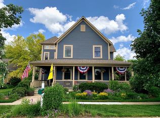 941 Shooting Star Rd, Grayslake, IL 60030