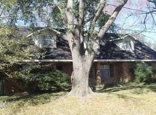 619 W Pine St, Norco, LA 70079