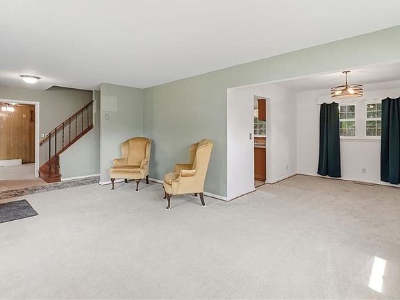 5th image of 8130 Pace Rd