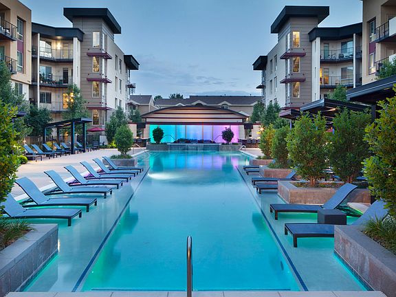 CherryCreek_amenity_pool (1)
