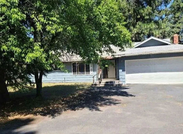 303 E Christina St — Photo 1