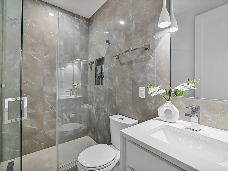 1220 Potomac Ave SE #3 — Photo 12