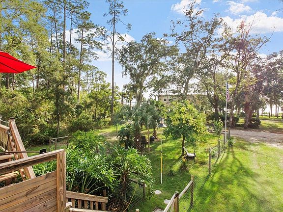 4th image of 103 River Dr