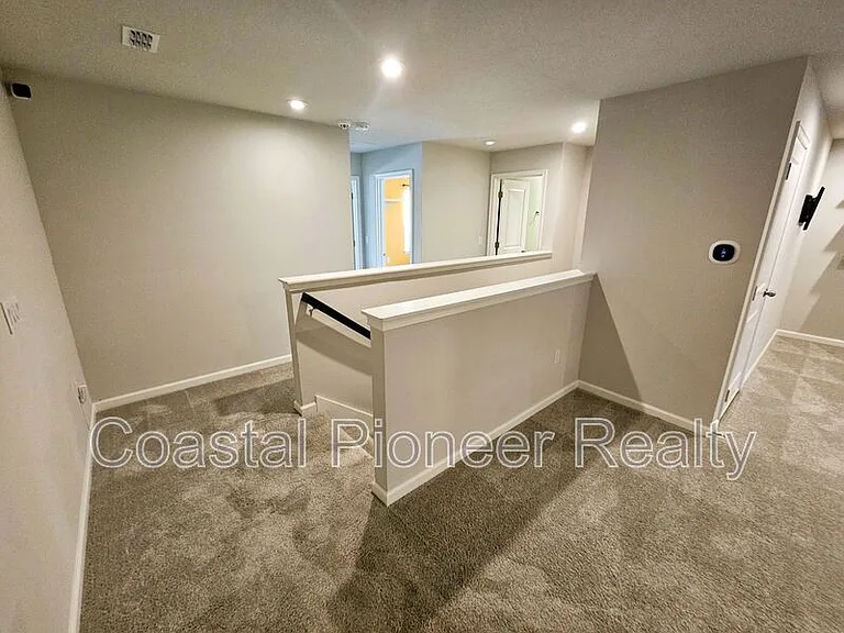 19403 Blue Pond Dr — Photo 30