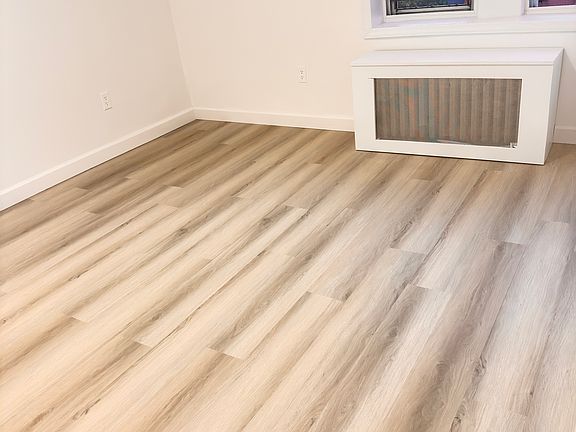 3rd image of 3620 Parsons Blvd #6BA