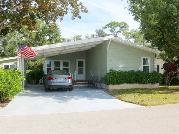 5421 Seven Oaks Dr, Sarasota, FL 34241