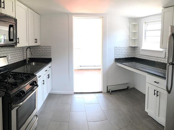 5th image of 57 Circle Dr Floor 2