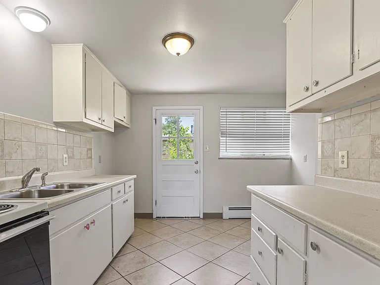 1213 Vance St — Photo 26
