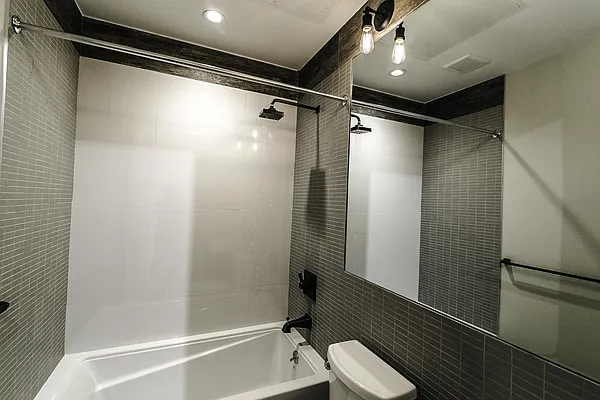 Rented by Nooklyn NYC LLC | media 47