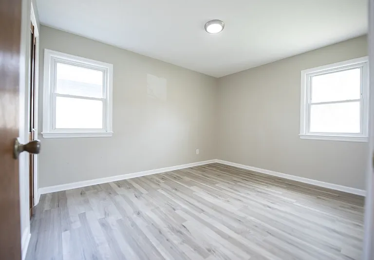 9328 W Ridgewood Dr — Photo 9
