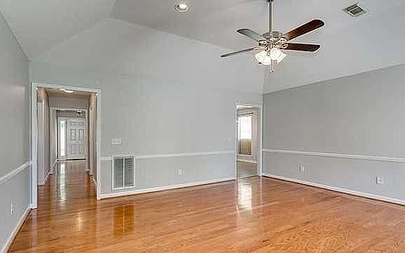 4th image of 5909 6th Ave