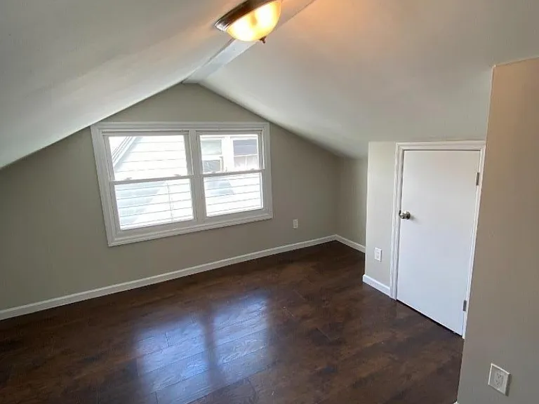 23 Walnut Ter — Photo 2