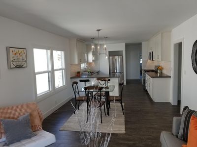 2500 Grande Vista Ave, Oakland, CA, 94601