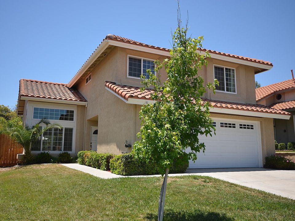 1st image of 39675 Almansa Ct