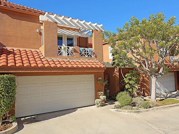 2nd image of 4539 Emerald Way