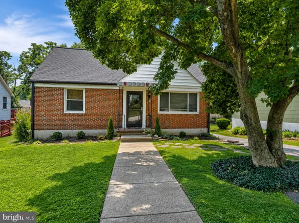 907 Woodsdale Rd, Baltimore, MD 21228