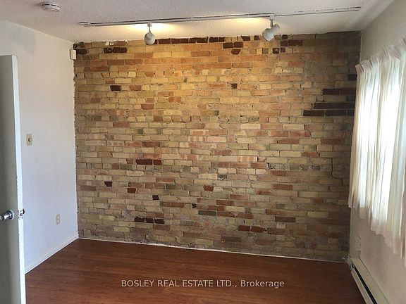 5th image of 160 Davenport Rd #2