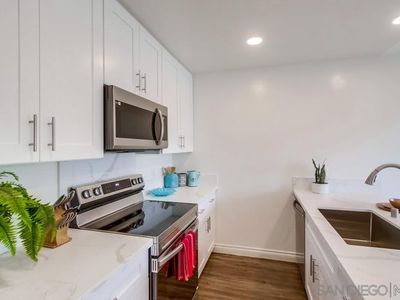 8672 Via Mallorca APT K, La Jolla, CA, 92037