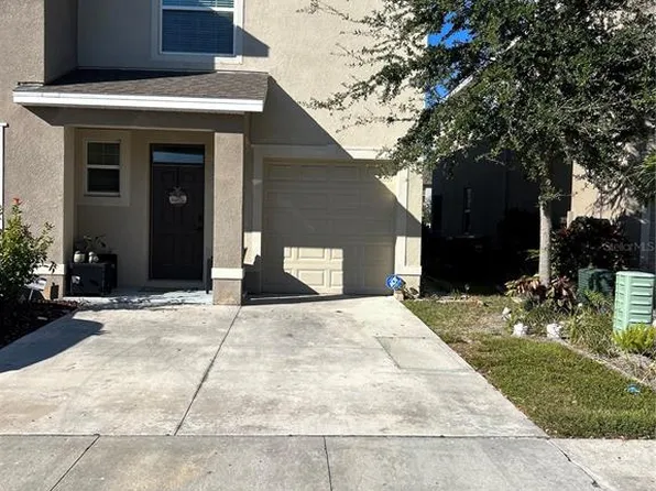 714 Barclay Wood Dr, Ruskin, FL 33570