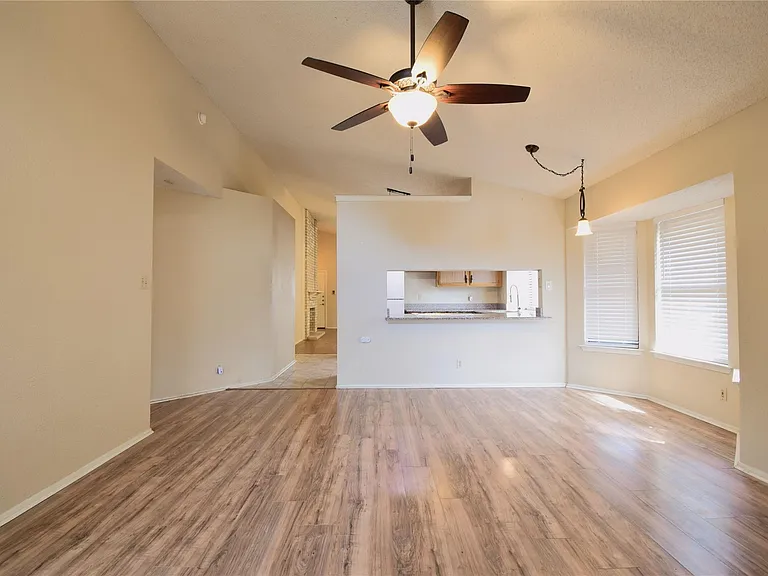 1105 Forest Oaks Path — Photo 19