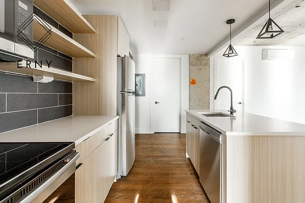 Rented by ERNY LLC | media 13