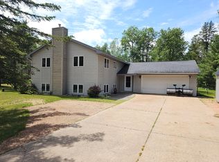 2681 Pine Pl, Sayner, WI 54560