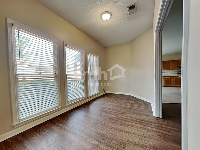 2713 Country Glade Cv N — Photo 6